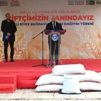 Büyükşehir’den çiftçilere destek