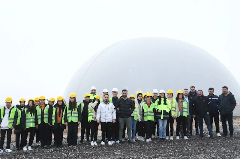 ÖĞRENCİLER AKSARAY’IN ENERJİ DÖNÜŞÜMÜNÜ YERİNDE GÖZLEMLEDİ