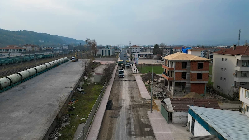 Sakaryalıları YHT İstasyonu’na taşıyan o cadde tüm detaylarıyla sil baştan