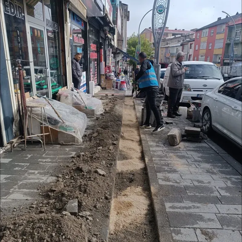 Muş Belediyesi Cumhuriyet Caddesi
