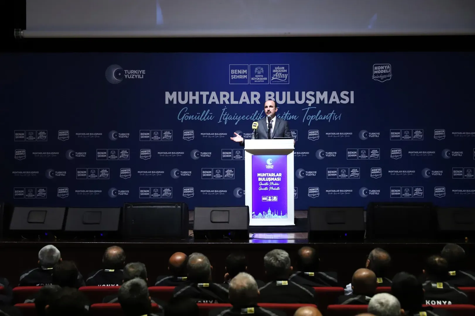 Konya’da 31 ilçeden muhtarlar gönüllü itfaiyecilik için buluştu