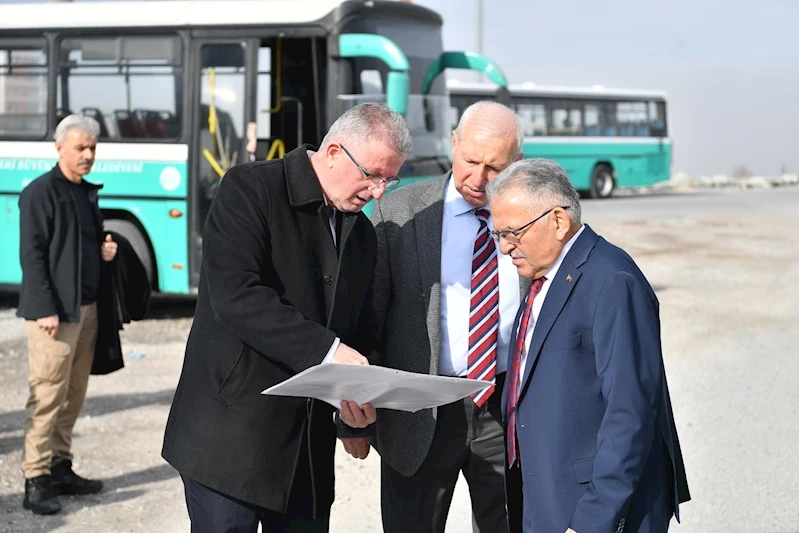 Büyükkılıç, Anayurt ve Yoğunburç’ta Yapımı Süren Otobüs Parklanma Alanı Projesini İnceledi