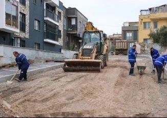 Buca sokaklarında yoğun mesai