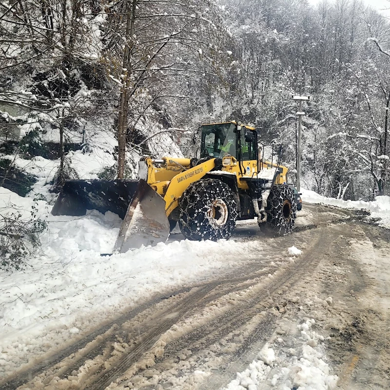 38 grup yolu ulaşıma açıldı