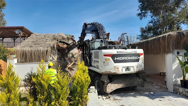 Çıralı’da kaçak yapıya geçit yok