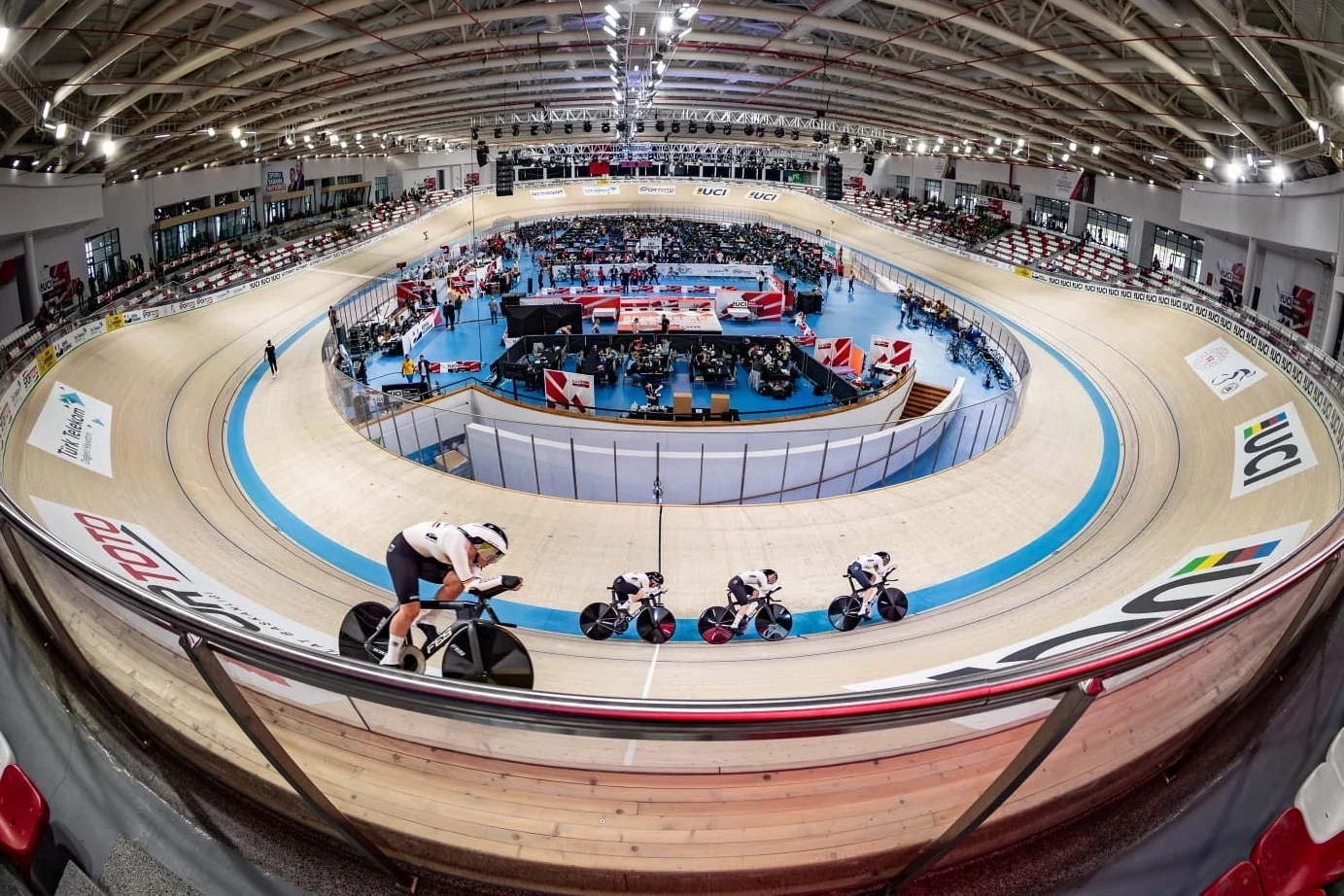 Konya Velodromu hızını kanıtladı! Konya