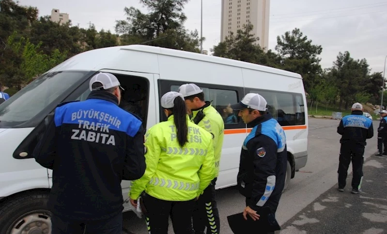 ŞANLIURFA’DA PERSONEL SERVİS ARAÇLARINA SIKI DENETİM