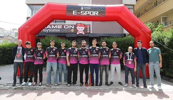 E-Spor Turnuvası Heyecan Dolu