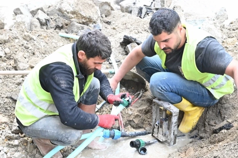 Manisa Demirci’de altyapı seferberliği sürüyor