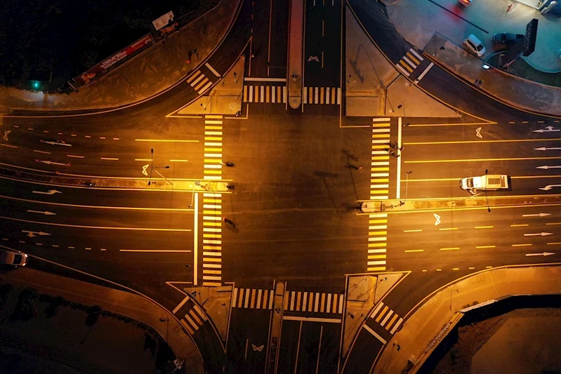 Büyükşehir Belediyesi Kentin 5 Önemli Kavşağında Yenileme ve Düzenleme Çalışması Gerçekleştirdi