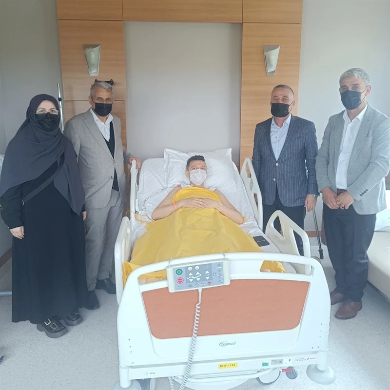 Böbrek Nakli Olan Değerli Personelimiz Ferhat Yazıcı ve Kıymetli Annesine Acil Şifalar Diliyoruz