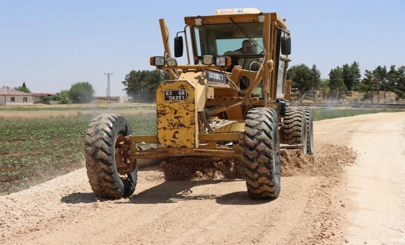 BÜYÜKŞEHİR YOLLARI YENİLİYOR, SURUÇ KIRSALI RAHAT BİR NEFES ALIYOR