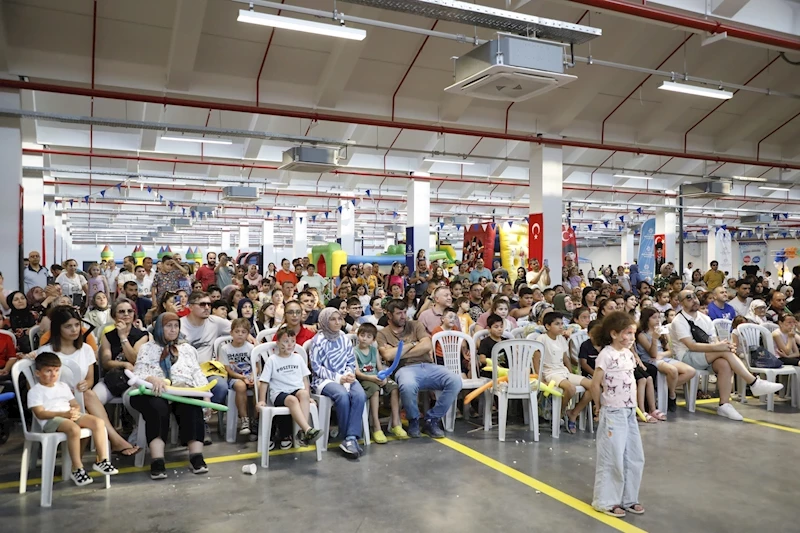 ÇOCUKLARA BAŞKAN ÇERÇİOĞLU’NDAN TATİL HEDİYESİ: KARNE ŞENLİĞİ COŞKUYLA TAMAMLANDI