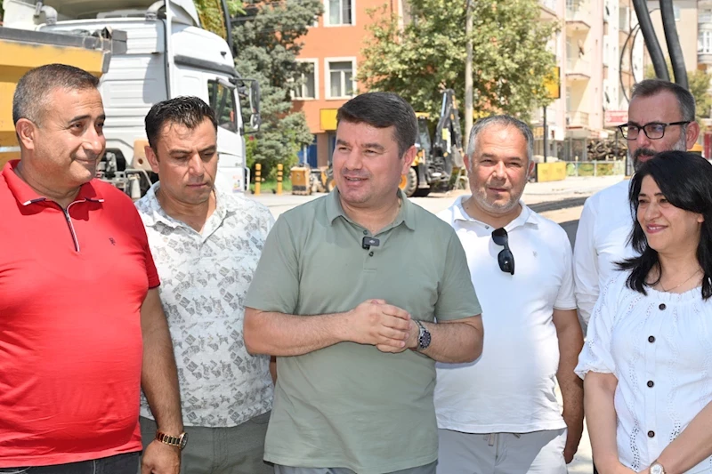BELEDİYE BAŞKANI DİNÇER BÜYÜK BÖLCEK CADDESİ’NDE ÇALIŞMALARI YERİNDE İNCELEDİ