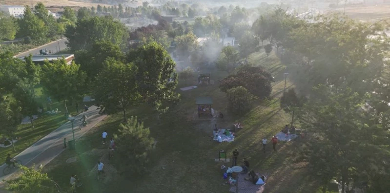 Vatandaşlar Belediyemizin Parklarında Serinliyor