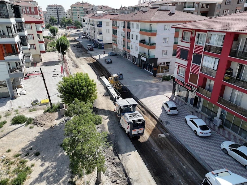 KARAKAYIŞ CADDESİ’NDE GÜVENLİ ULAŞIM İÇİN DÖNÜŞÜM BAŞLADI