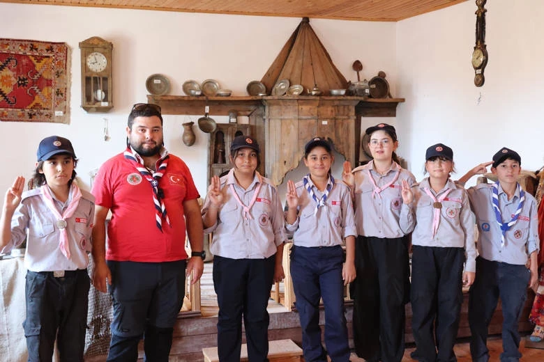 Büyükşehir izcileri Akseki’de kampta