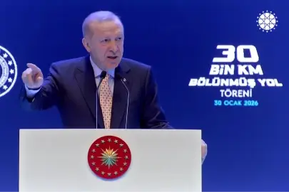 Cumhurbaşkanı Erdoğan: Türkiye'yi yeni yollar ve yatırımlarla büyütmeye devam edeceğiz