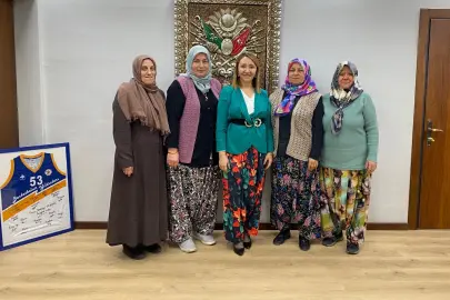 Bilecik Pazaryerili kadınlardan şalvarlı duruş!