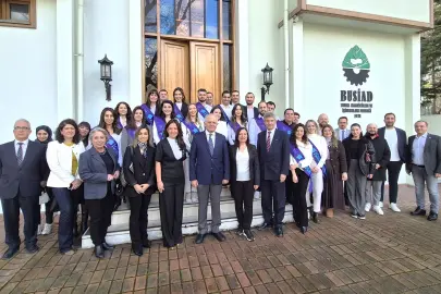 Bursa'da İK Kodları 2. dönemi mezunlarını verdi