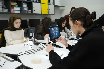 Bursa'da kızlarla bilimsel ve teknolojik buluşma