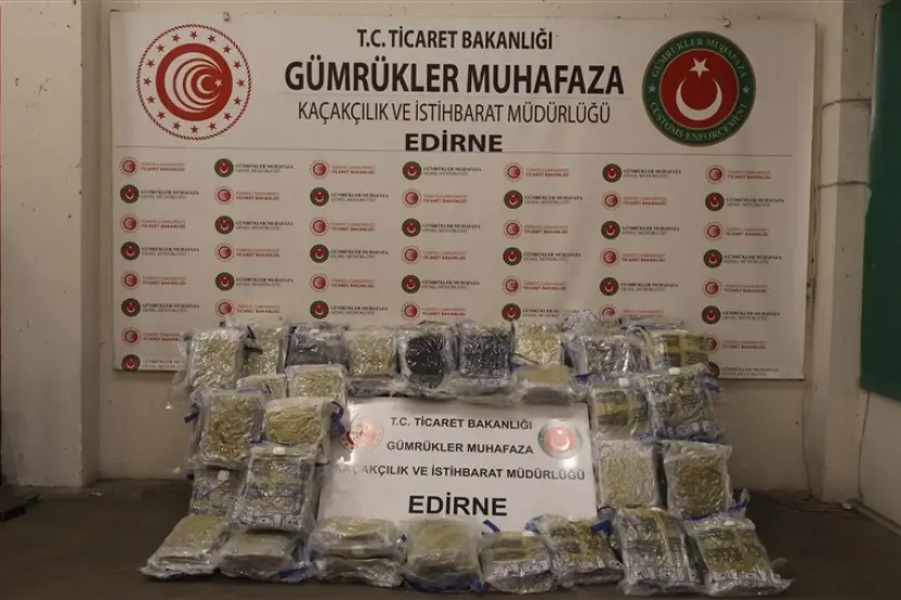 Gümrüklerde 4,6 milyar TL'lik dev operasyon!