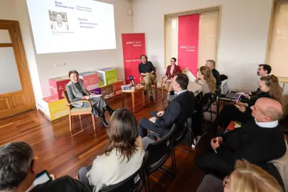 Kent konuşuyor, İzmir dinliyor