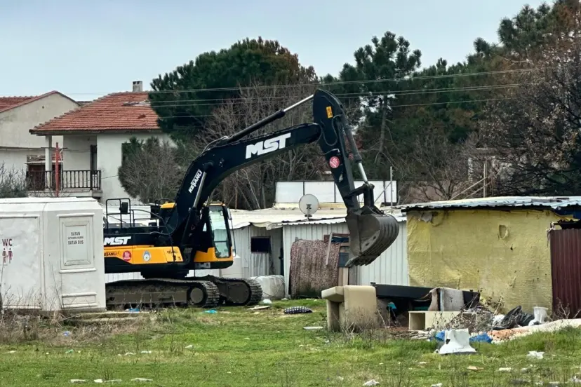 Keşan Belediyesi'nden Erikli Sahili açıklaması... Yapı kayıt belgeleri iptal edildi