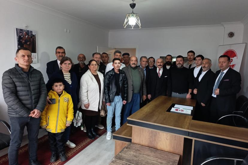 MERKEZ ANA PARTİ 1. OLAĞANÜSTÜ KONGRESİNİ GERÇEKLEŞTİRDİ