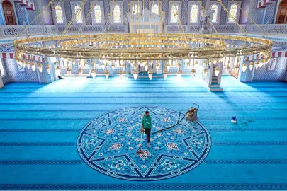 Mersin’de Ramazan öncesi yoğun temizlik mesaisi