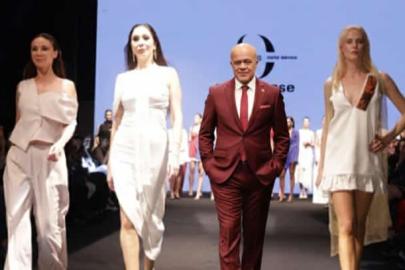 OPEN STAGE FİNALİNE HABİB AYTEKİN DAMGA VURDU! SALON DAKİKALARCA ALKIŞLADI