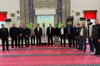 Başkan Erkan Aydın vatandaşlarla bayramlaştı