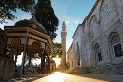 İllere göre bayram namazı saatleri... Türkiye ve dünyada ilk namaz vakitleri