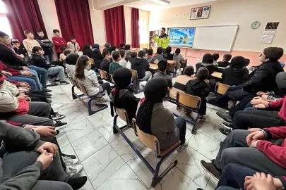 Afyonkarahisa'da trafik bilincine Jandarma desteği