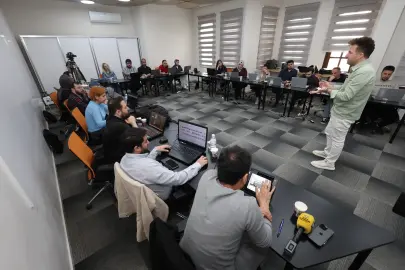 Konya Büyükşehir’den personeline yapay zekâ eğitimi