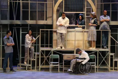 Konya Şehir Tiyatrosu'ndan 'Kafesten Kuş Uçtu'