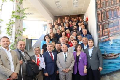 MANİSALILAR FEDERASYONU’NDA GÜVEN TAZELENDİ. İsmail Akarsu yeniden başkan