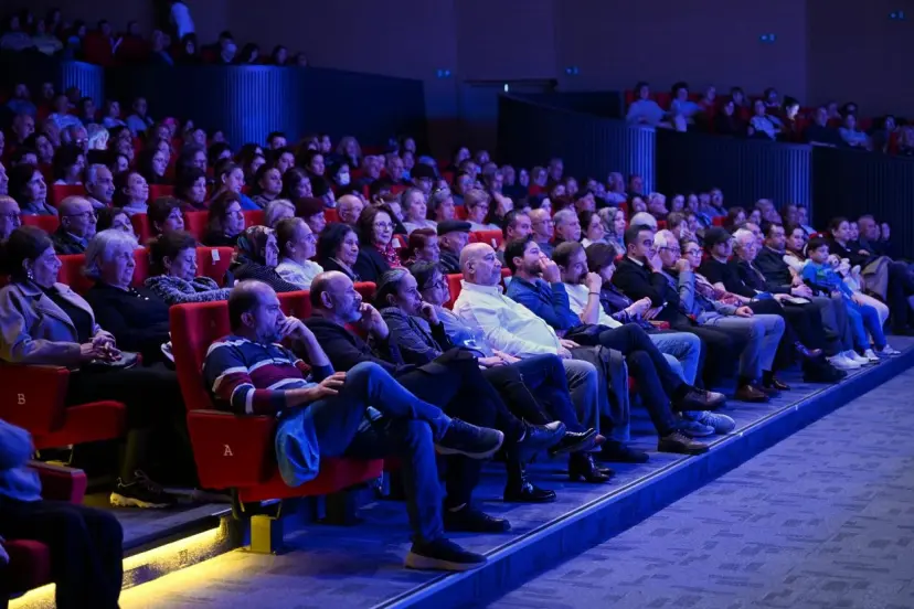 Mersin’de Dünya Tiyatro Günü coşkusu