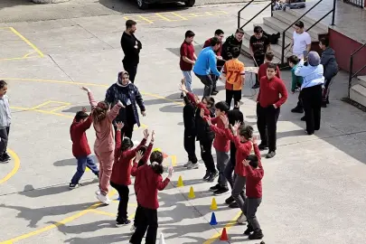 Sakarya'da “Tabletleri Kapat” projesiyle çocuklara çevrimdışı yaşam bilinci