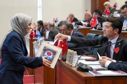 ZORLU, TRABZON BÜYÜKŞEHİR BELEDİYESİ’NİN MALİ TABLOSUNU ORTAYA KOYDU